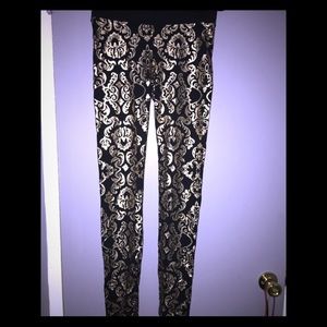 Festive Arden B Leggings